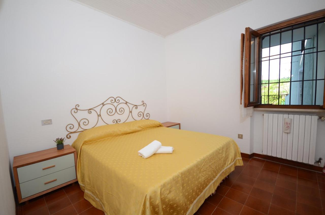 Corte Vezzola Trilocale Tommaso Puegnago del Garda Exterior photo